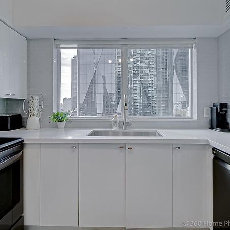 Globalstay Yonge St Condos トロント エクステリア 写真