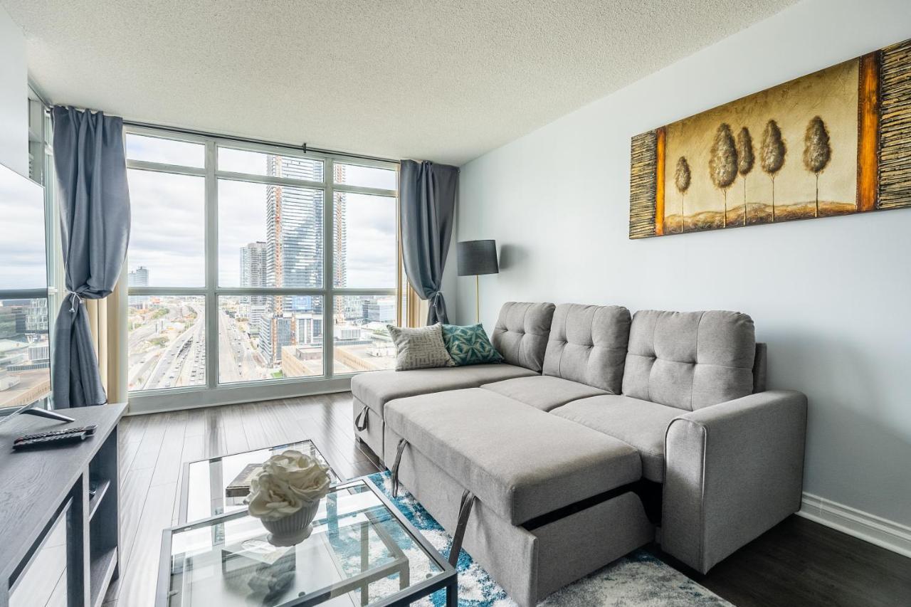Globalstay Yonge St Condos トロント エクステリア 写真