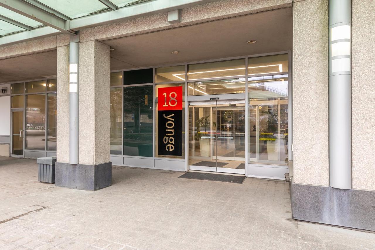 Globalstay Yonge St Condos トロント エクステリア 写真