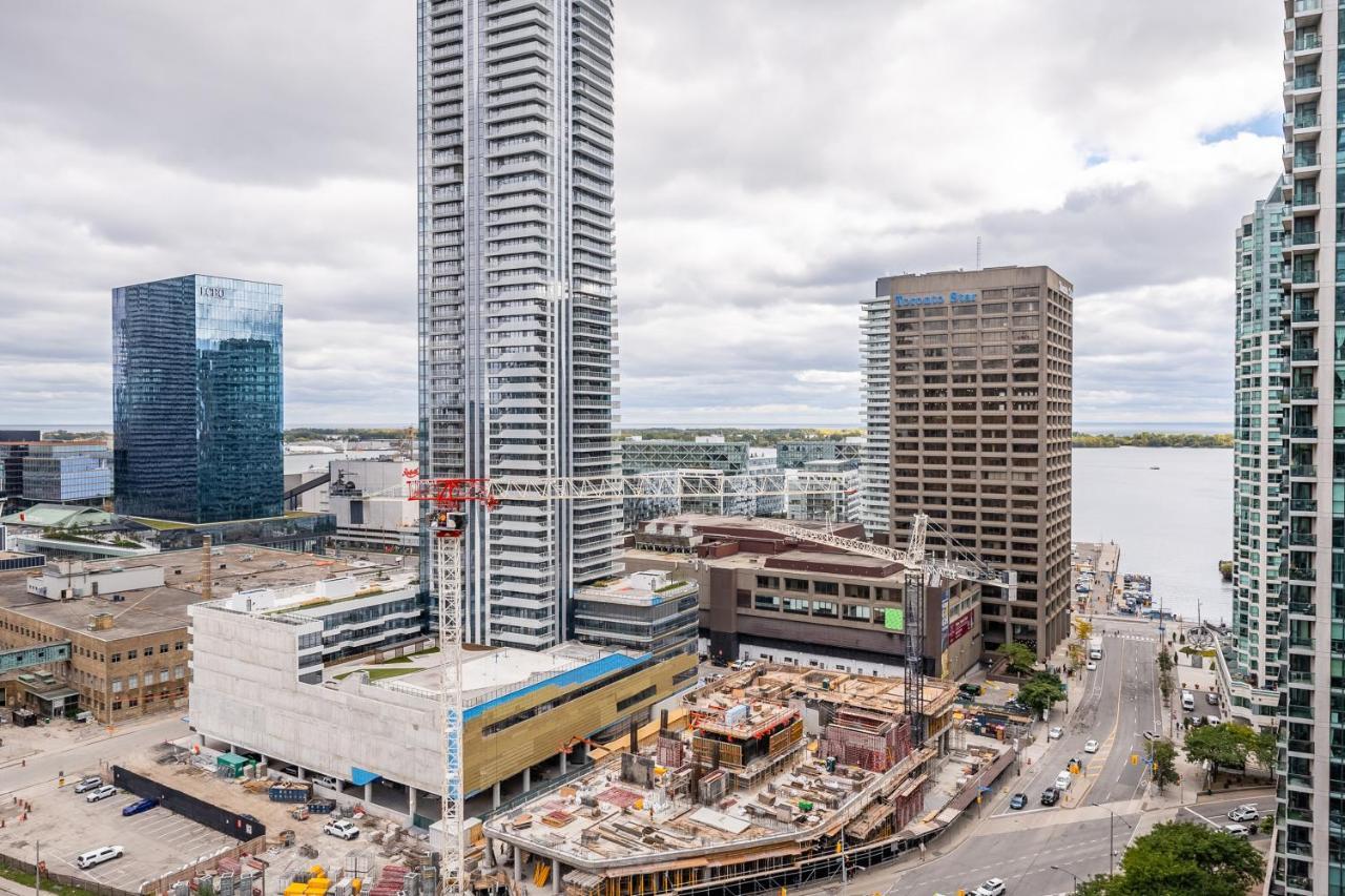 Globalstay Yonge St Condos トロント エクステリア 写真