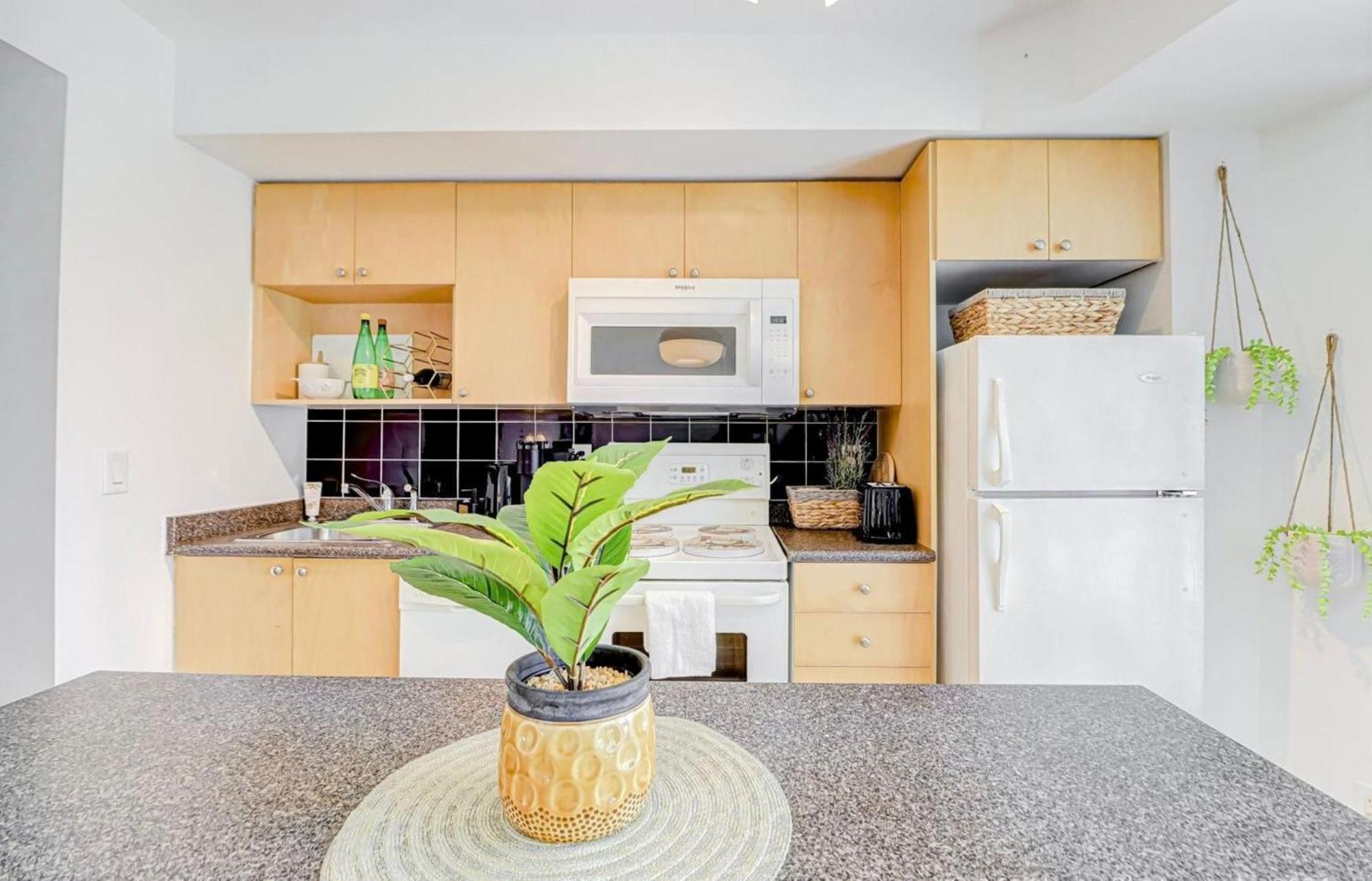 Globalstay Yonge St Condos トロント エクステリア 写真