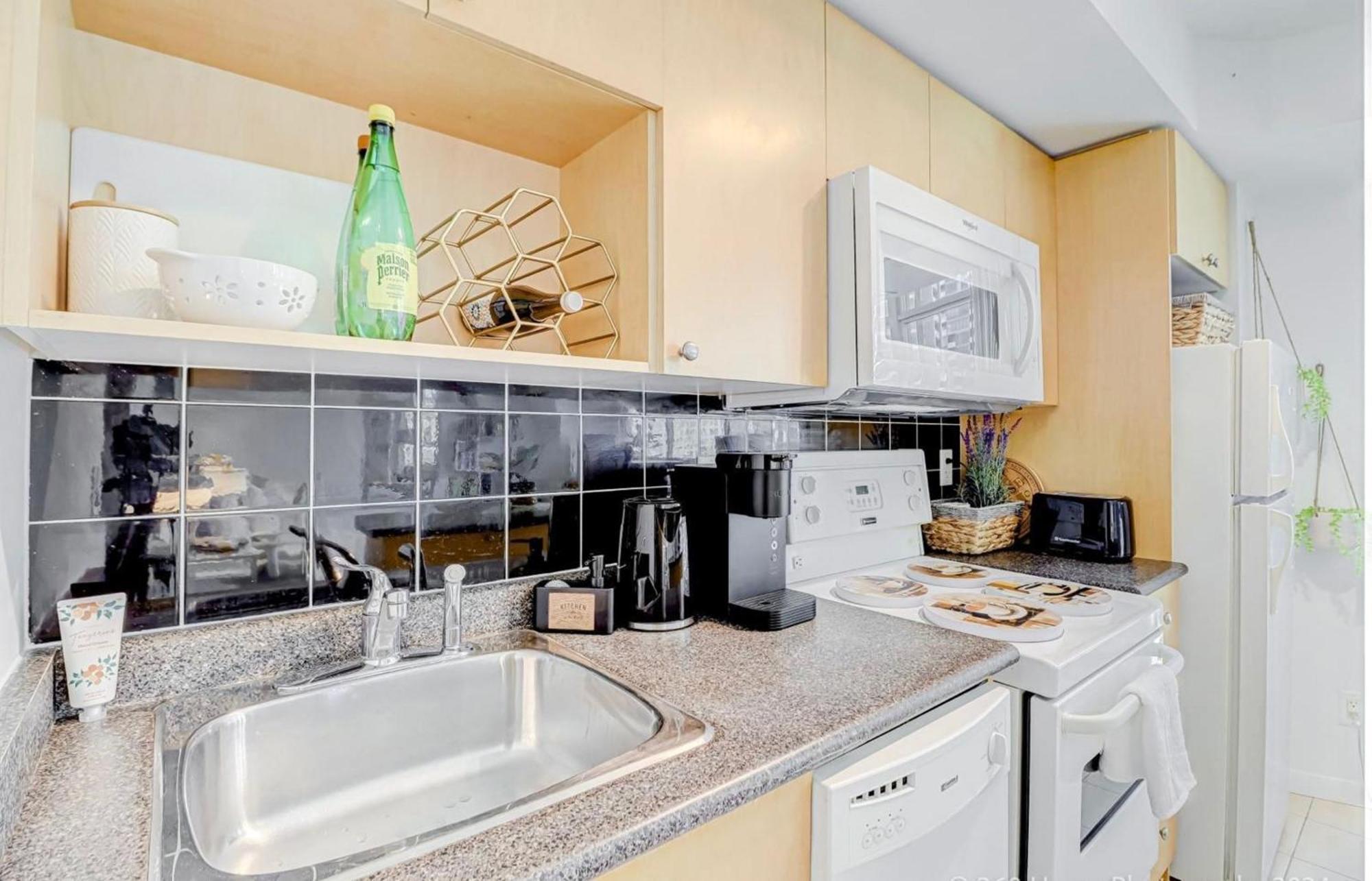 Globalstay Yonge St Condos トロント エクステリア 写真