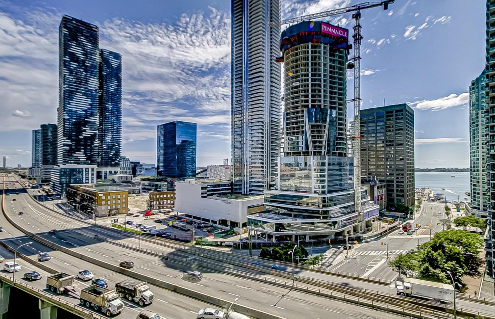 Globalstay Yonge St Condos トロント エクステリア 写真